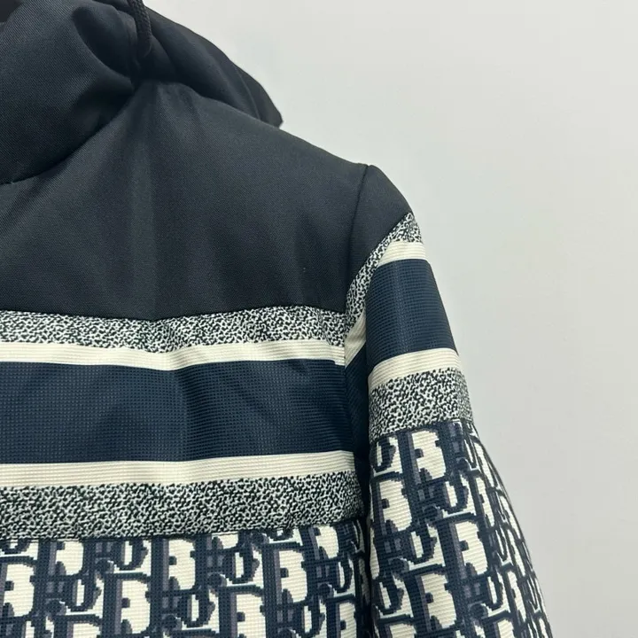 ディオール オブリーク ダウン