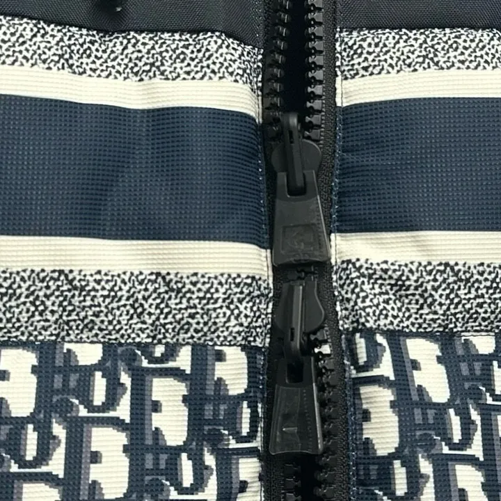 ディオール リバーシブル ダウン