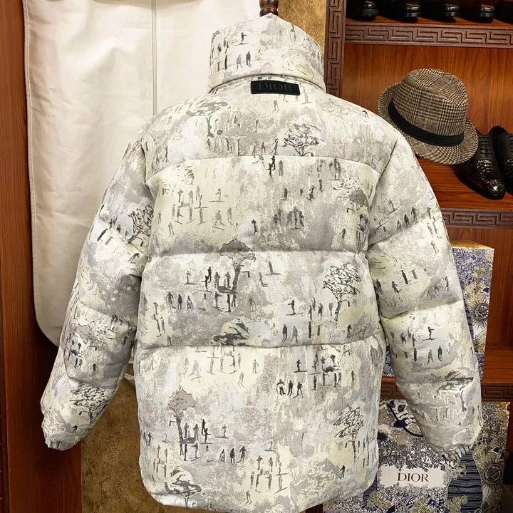 ディオール コラボ ダウンコート