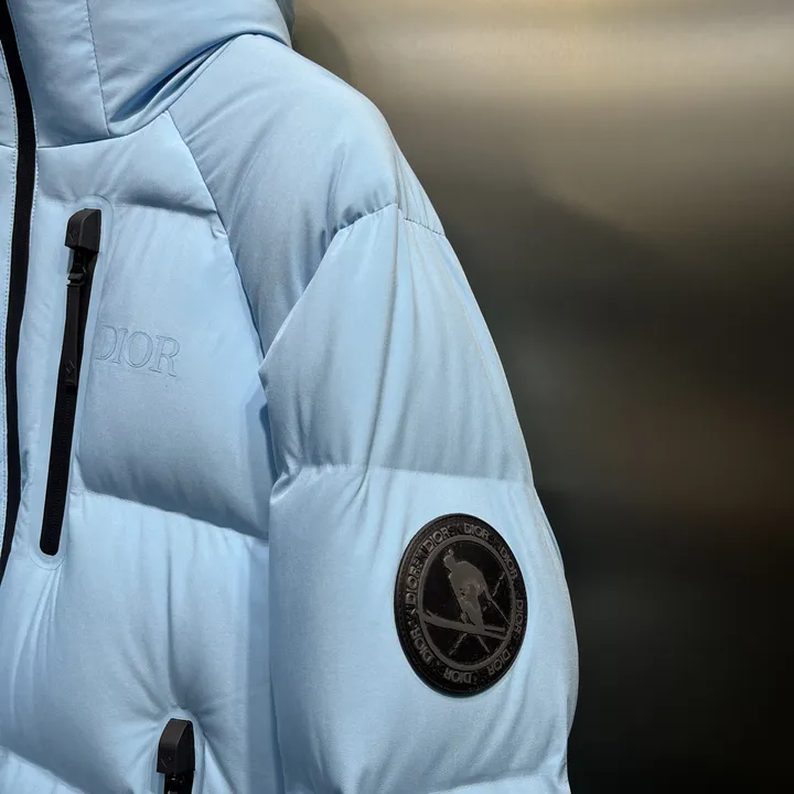 ディオールダウンジャケット 秋冬 コレクション