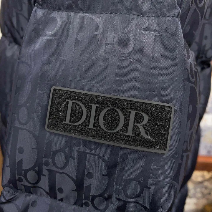 ディオール Oblique ダウン ブラック