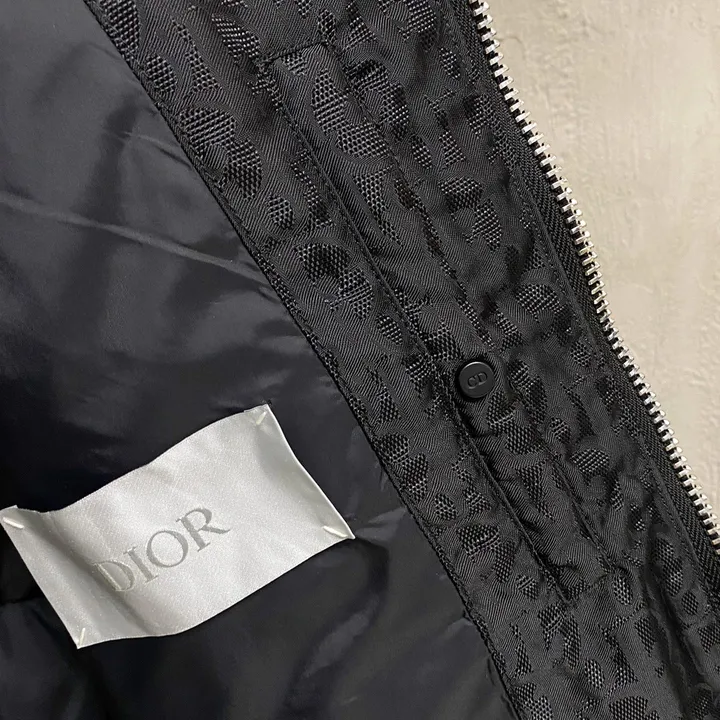 ディオール ジャカード ダウンジャケット