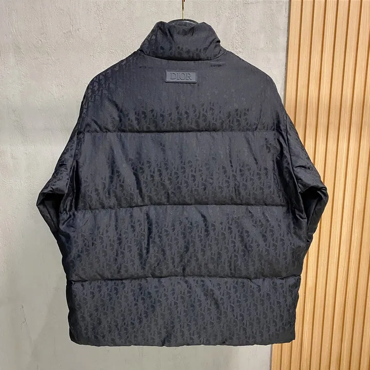 ディオール ジャカード ダウンジャケット