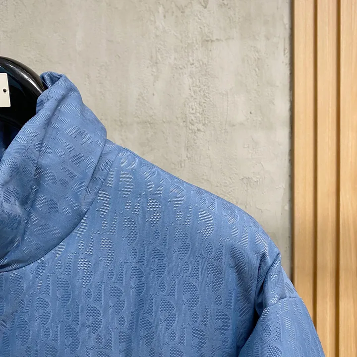 Dior 冬服 暖かい