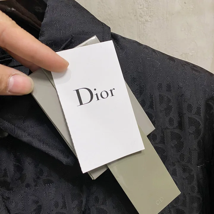 Dior ショートダウン 韓国
