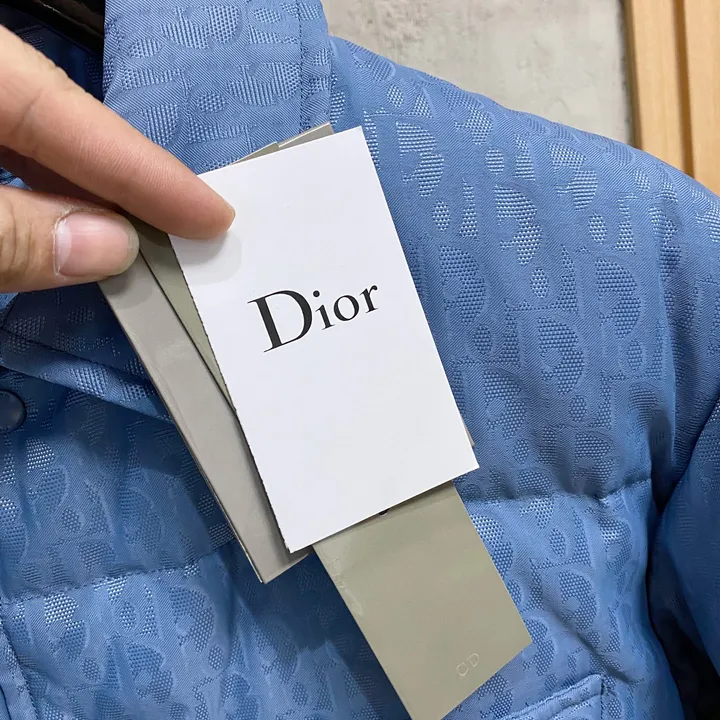 ディオール ダウン 人気