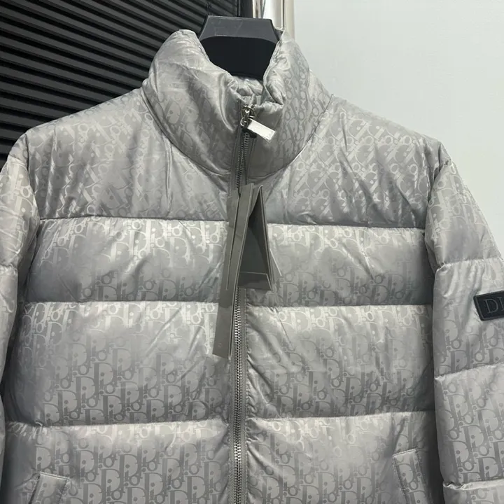 ディオール テクニカル ダウンジャケット