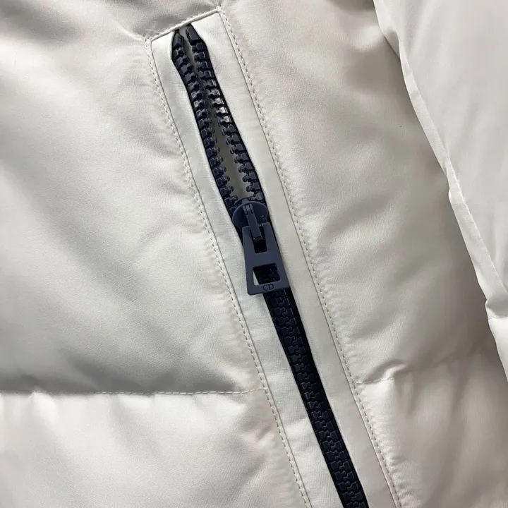 ディオール ホワイトパファージャケット