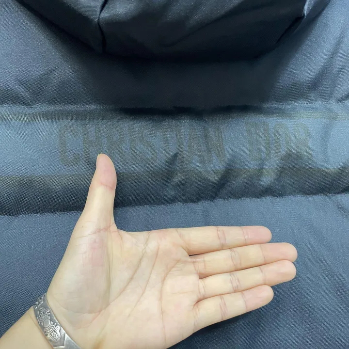 ディオール キルティング ダウンジャケット