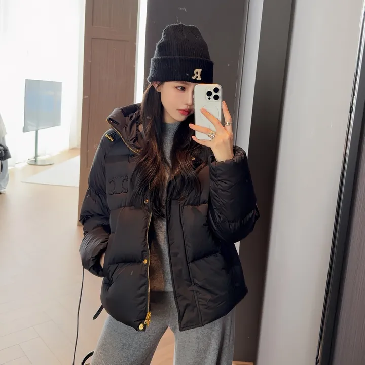 セリーヌ トリオンフ ダウンジャケット