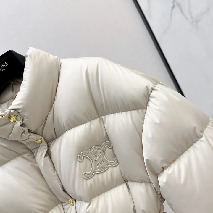 セリーヌ 高级 ダウン