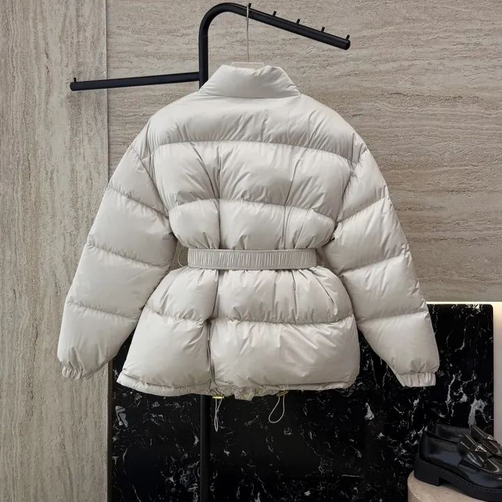 CELINE ダウンジャケット レディース