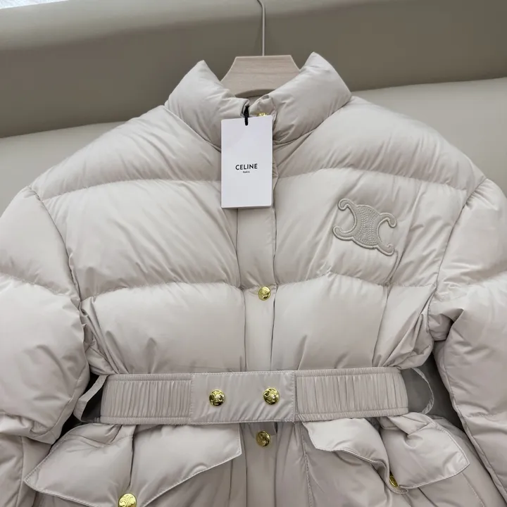 CELINE ダウン ホワイト系