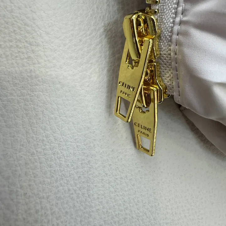 CELINE ダウンジャケット レディース