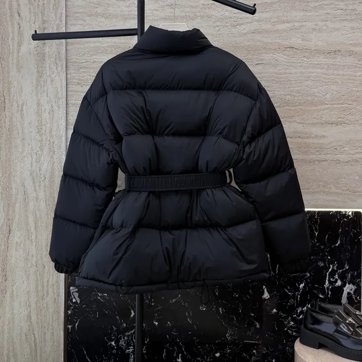 CELINE レディース ダウンジャケット