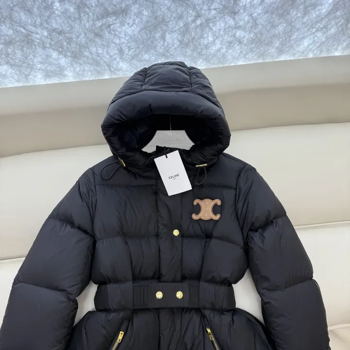 CELINE ブラック ダウンジャケット レディース