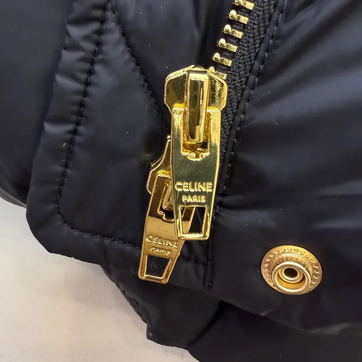 CELINE ブラック ダウンジャケット レディース