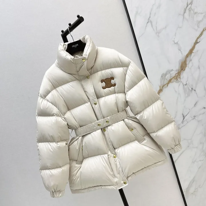 セリーヌ ベルト付き ダウンジャケット