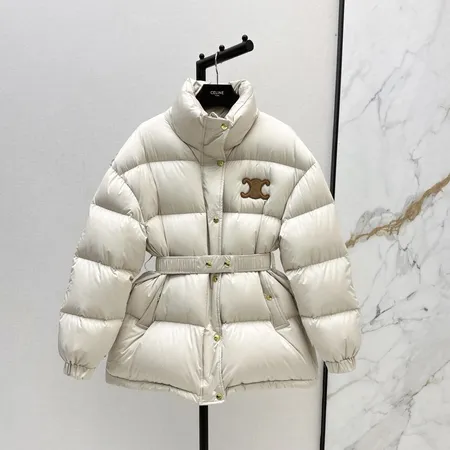 セリーヌ トリオンフ ロゴ ダウンジャケット