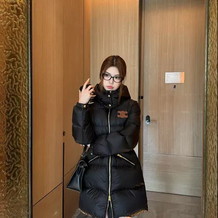 CELINEミドル丈 ダウンジャケット