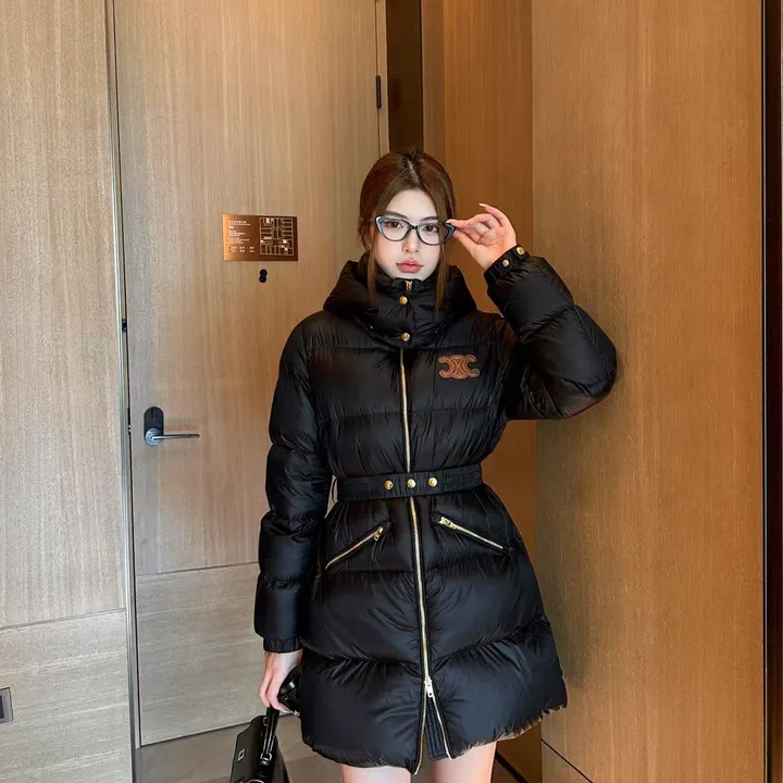 CELINEミドル丈 ブラック ダウン