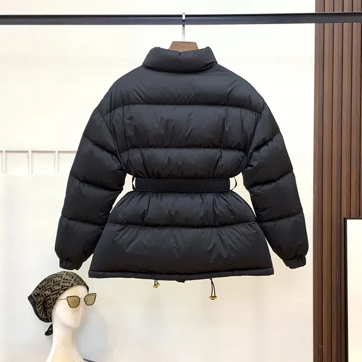 セリーヌ ダウンジャケット ショート丈