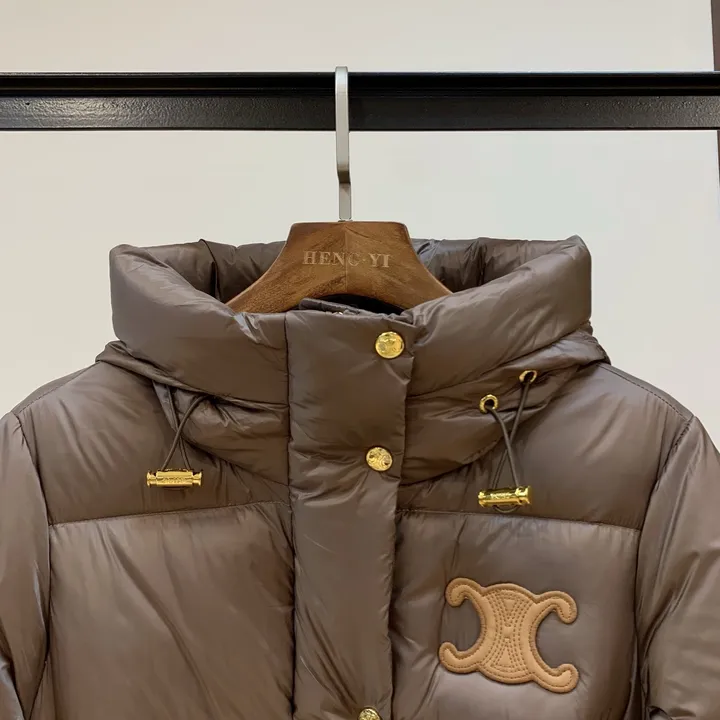 セリーヌ ダウン 激安