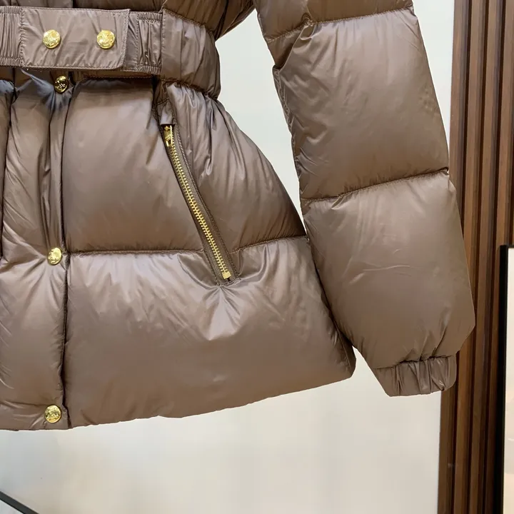 セリーヌ レディース ダウン ジャケット