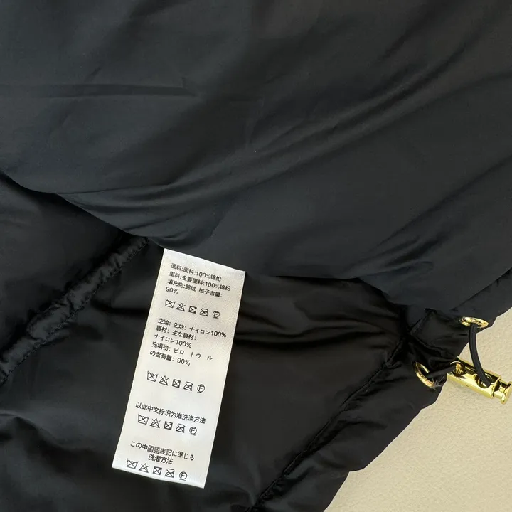 CELINE フード付き ダウンジャケットレディース