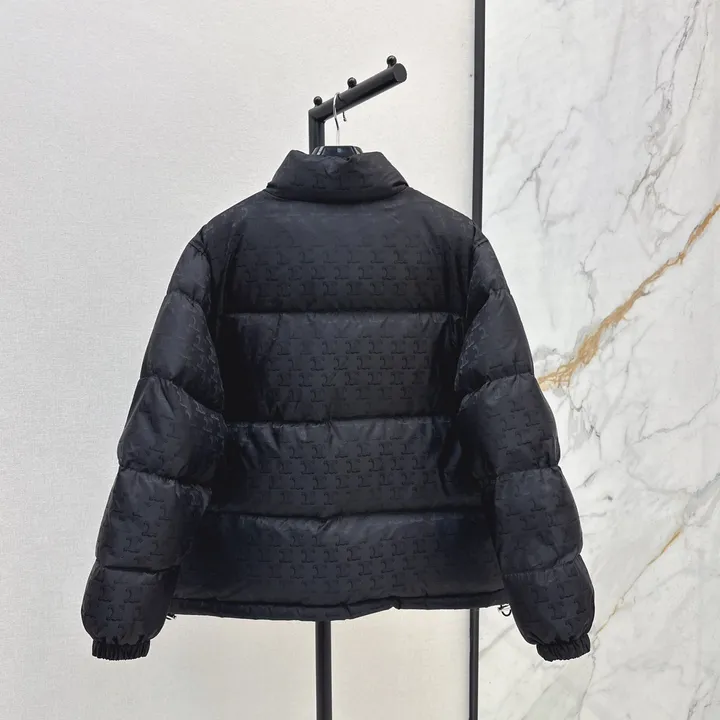 セリーヌ ダウン ジャケット
