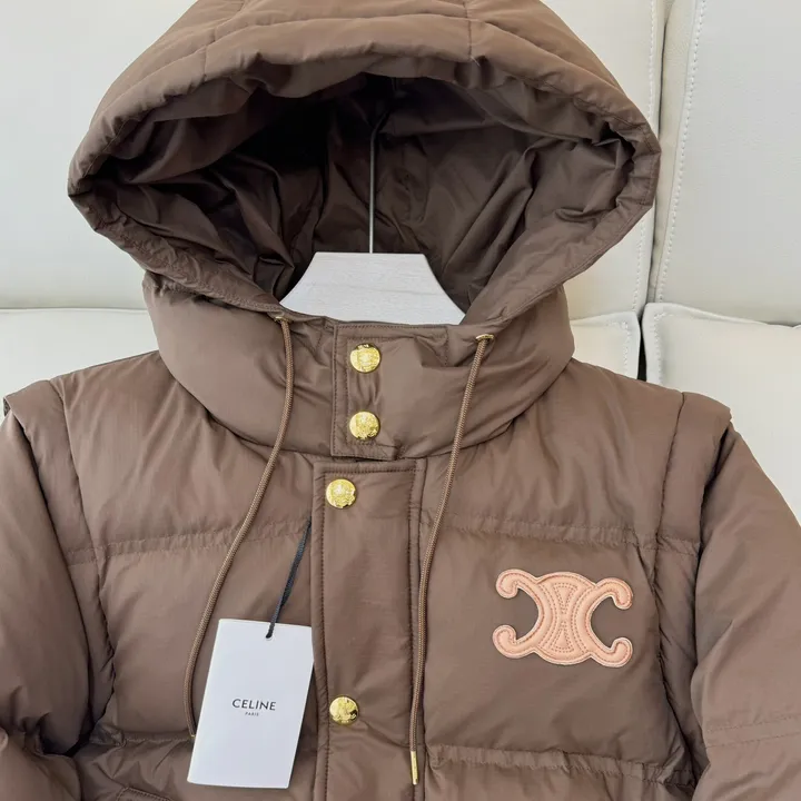 CELINE トリオンフ ダウンベスト