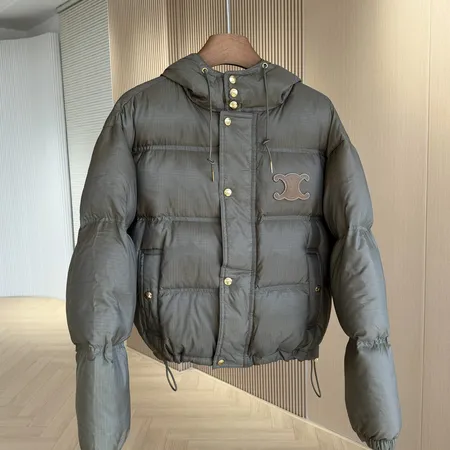 CELINEクロップド ダウンジャケット