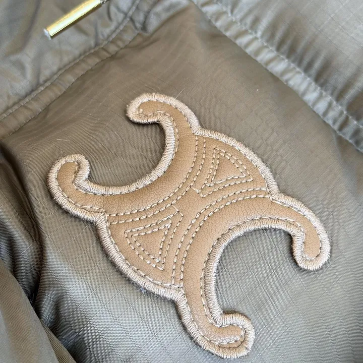 CELINE ダウン 人気