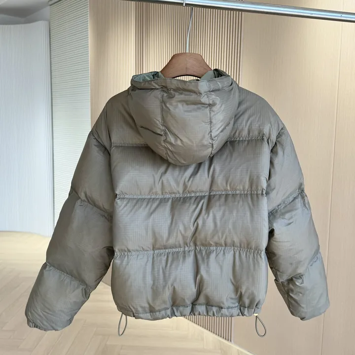 セリーヌ リオンフト ダウンコート