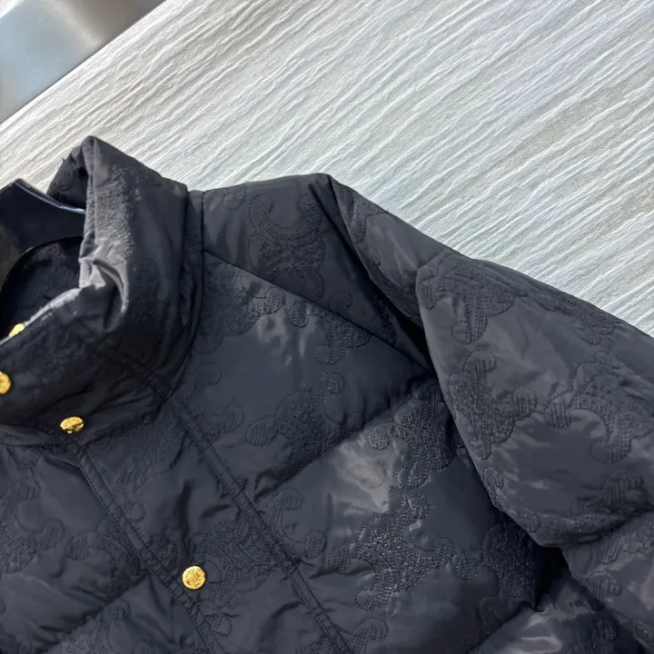 セリーヌ 大きいサイズ ダウンジャケット