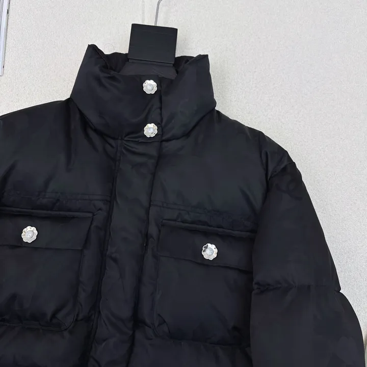 シャネル ブラック ダウン