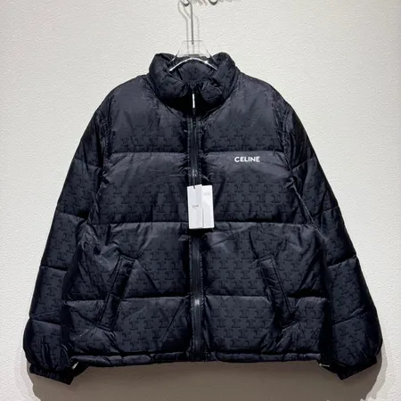 セリーヌ 総柄 ダウンジャケット