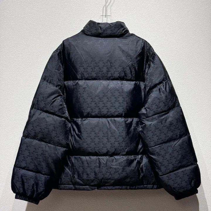 セリーヌ 男性ダウンジャケット