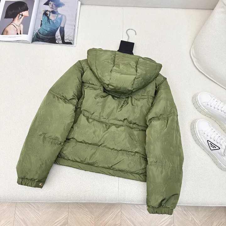 セリーヌ ジャカード ダウンジャケット