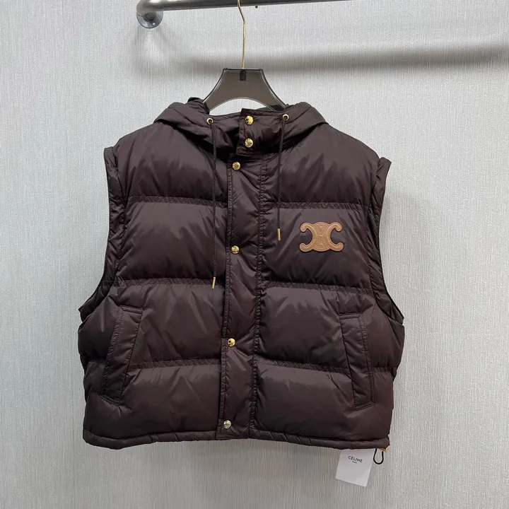 CELINE トリオンフ ダウンベスト