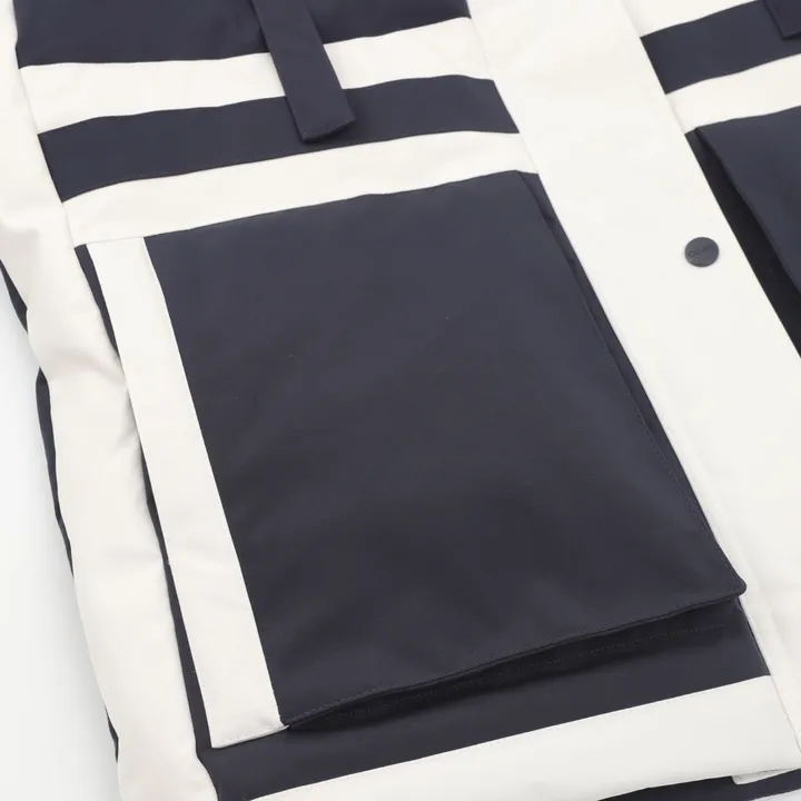 セリーヌ カジュアルアウター ダウン 黒白