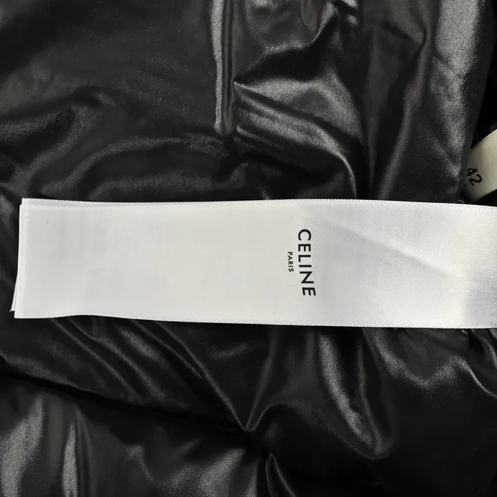 セリーヌ 暖かい ダウンジャケット