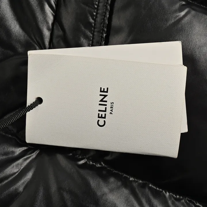 セリーヌ フード付きダウンジャケット