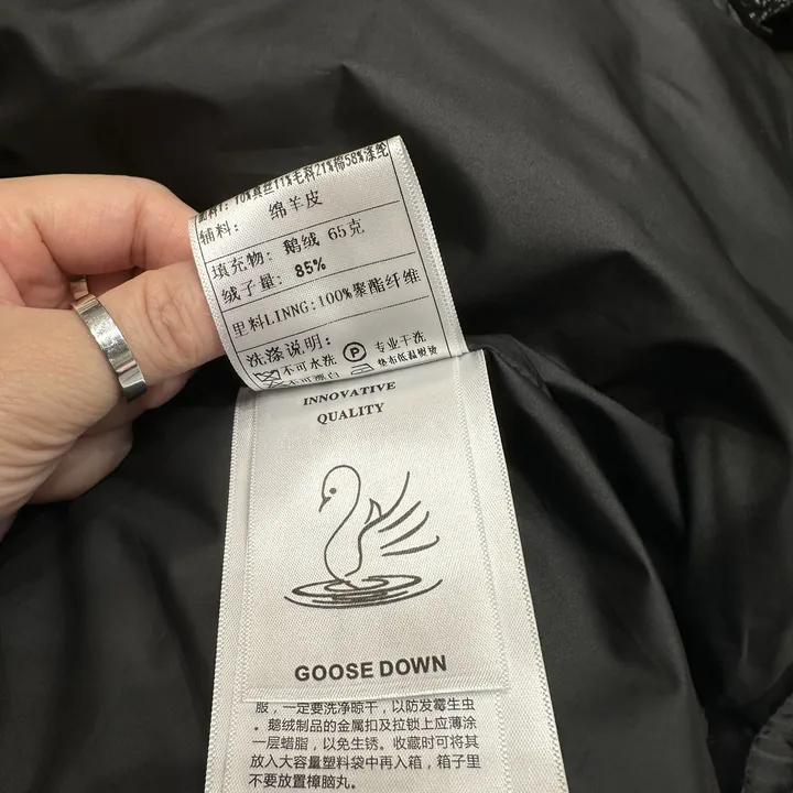 CELINEベルベットダウンジャケット