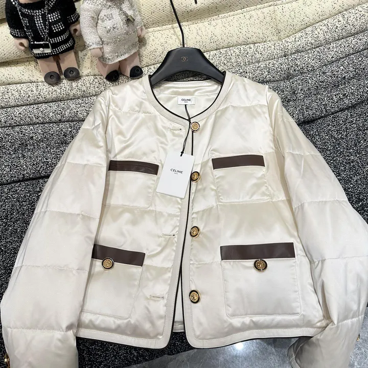 CELINE トップス ノーカラー