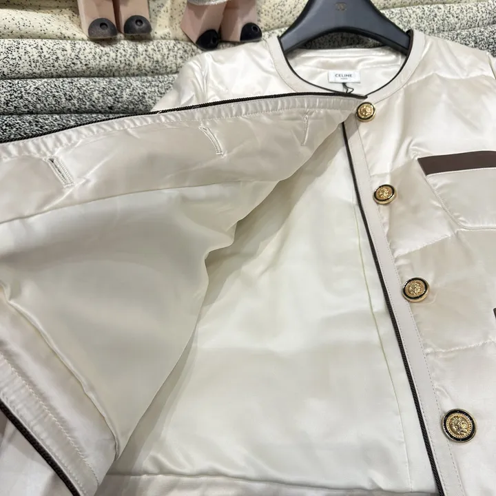 CELINE ダウンジャケット ノーカラー