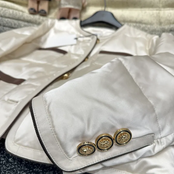 CELINE レディース ダウンジャケット