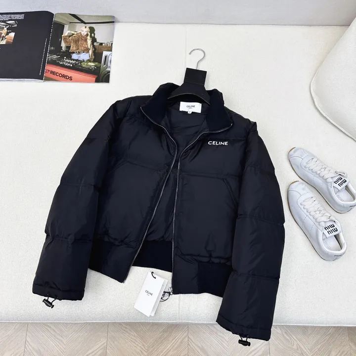 CELINE ブラック ダウン