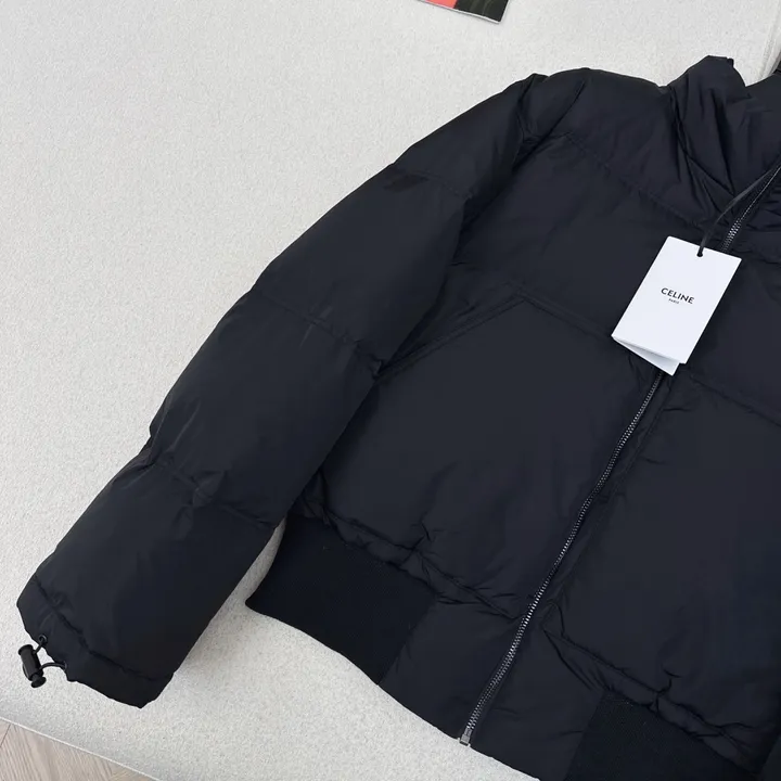 CELINE ブラック ダウン