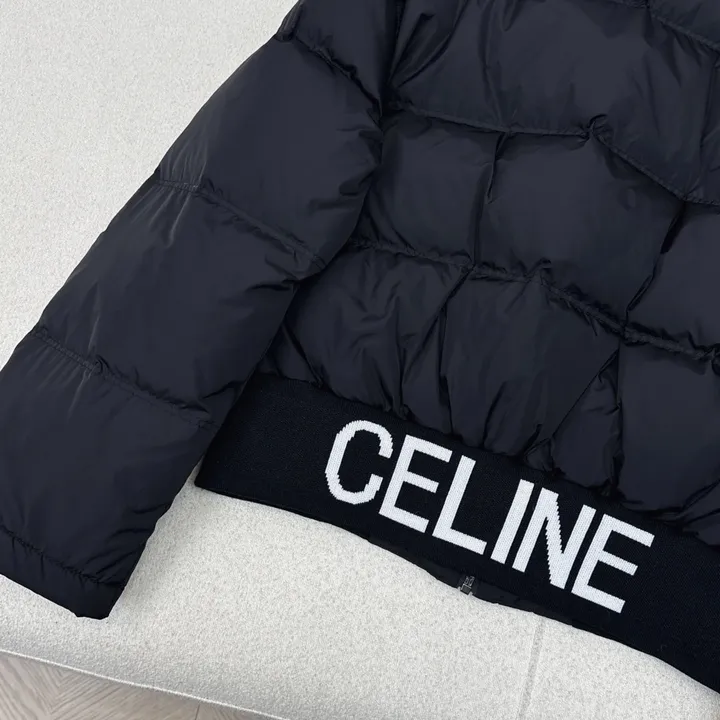 セリーヌ レディース ダウンジャケット